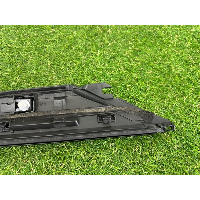 Накладка стойки (кузов и элементы) Nissan Rogue T33 2021 2.5 PR25DD 768366RR0A