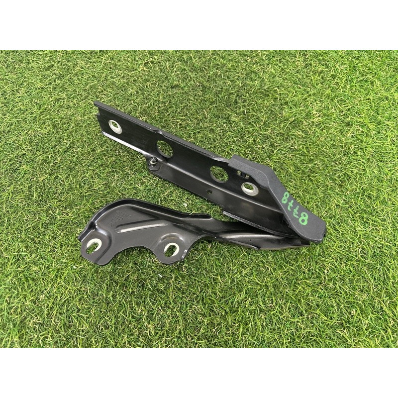 Петля капота (кузов и элементы) AUDI A7 4G 2012 3.0 CGXB 4G8823302E