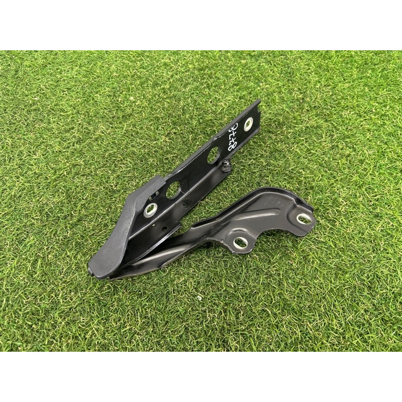 Петля капота (кузов и элементы) AUDI A7 4G 2012 3.0 CGXB 4G8823301E