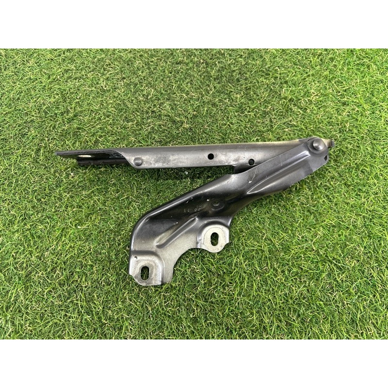 Петля капота (кузов и элементы) AUDI A7 4G 2012 3.0 CGXB 4G8823301E