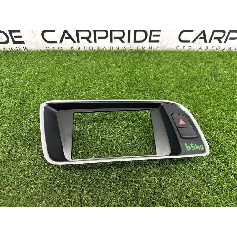 Накладка торпеды (салон) AUDI Q5 8R 2012 2.0 CAEB 8R1857186P3Q7