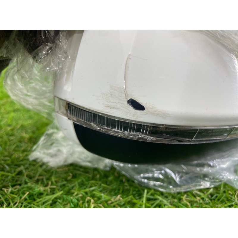 Зеркало (стекла и зеркала) AUDI A4 B8 2012 2.0 CAEB 8K1857410AG01C