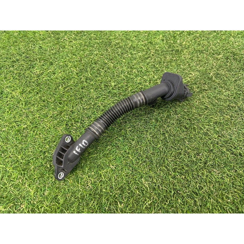 Трубка вентиляции картерных газов (двигатель и элементы) BMW 5-series F10 2013 N63B44 11157646087