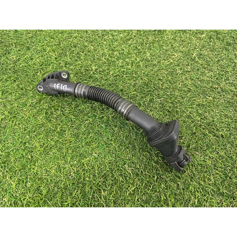 Трубка вентиляции картерных газов (двигатель и элементы) BMW 5-series F10 2013 N63B44 11157646087