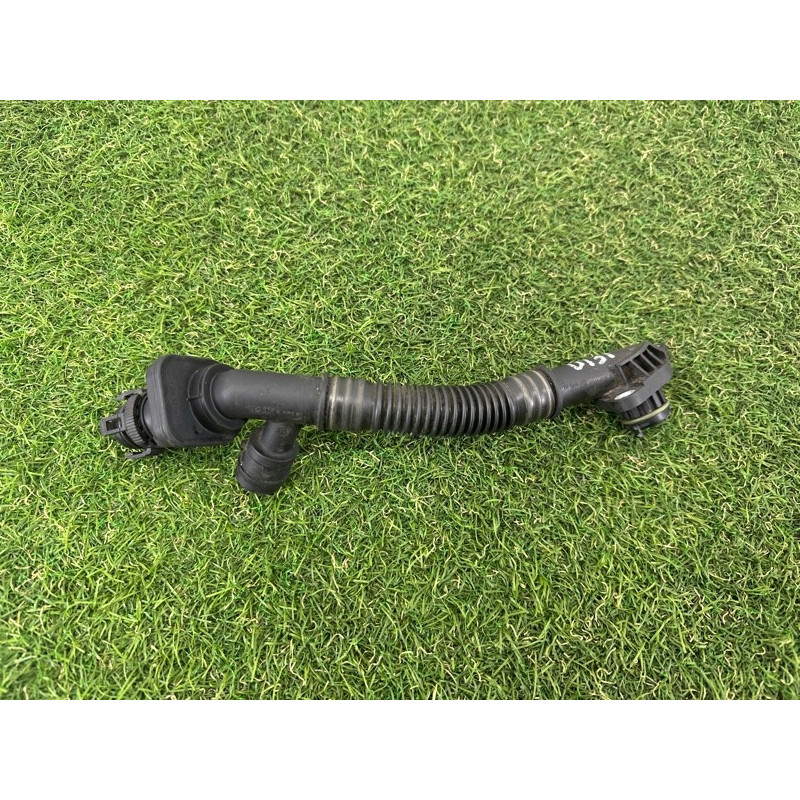 Трубка вентиляции картерных газов (двигатель и элементы) BMW 5-series F10 2013 N63B44 11157646087