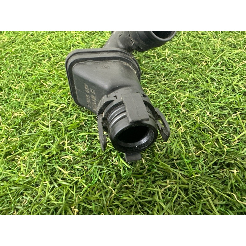 Трубка вентиляции картерных газов (двигатель и элементы) BMW 5-series F10 2013 N63B44 11157646087