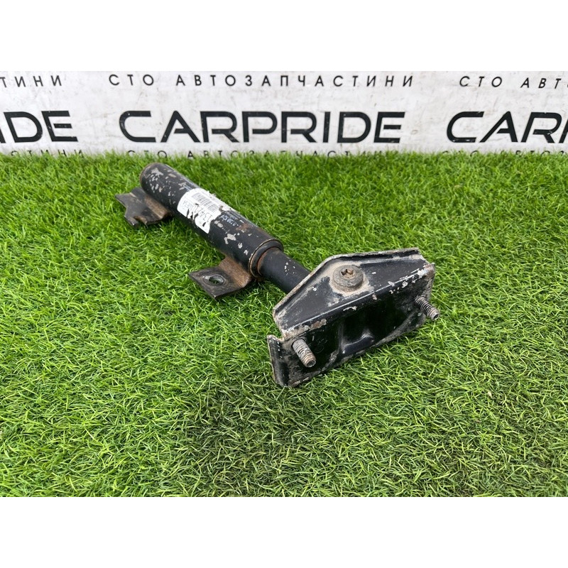 Кронштейн усилителя бампера (стекла и зеркала) BMW 5-series E34 51118138529