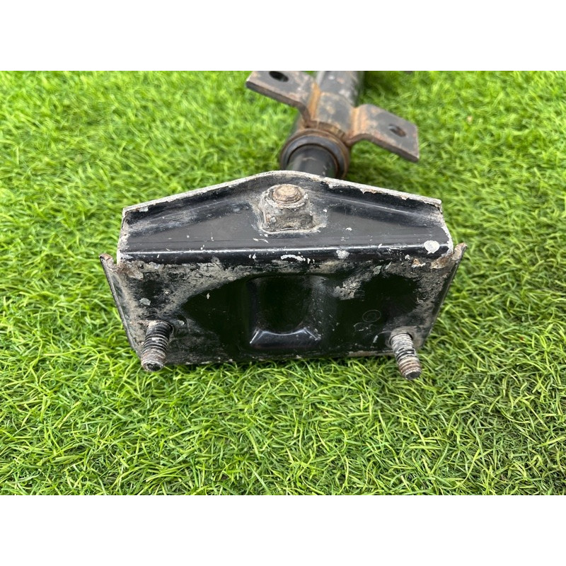 Кронштейн усилителя бампера (стекла и зеркала) BMW 5-series E34 51118138529