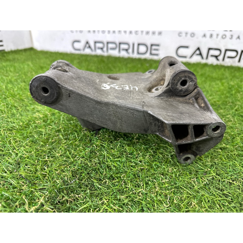 Кронштейн генератора (кронштейны двигателя) BMW 3-series E36 1993 M40B18 12311721866