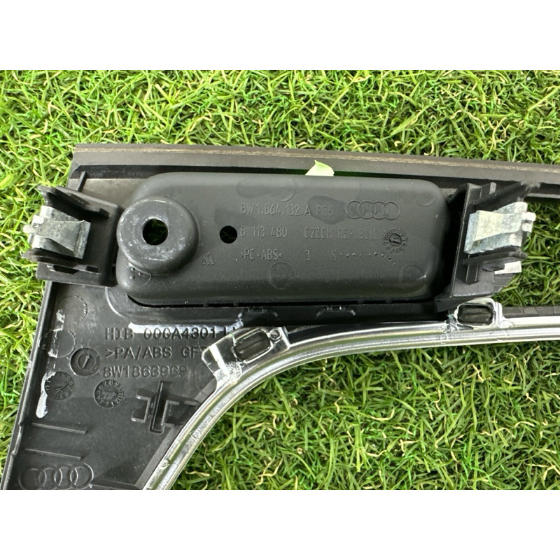 Декоративна накладка центральної консолі (салон) AUDI A5 F5 2020 2.0 CYMC 8W1863969AJIX5