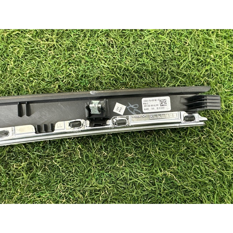 Декоративна накладка центральної консолі (салон) AUDI A5 F5 2020 2.0 CYMC 8W1863969AJIX5