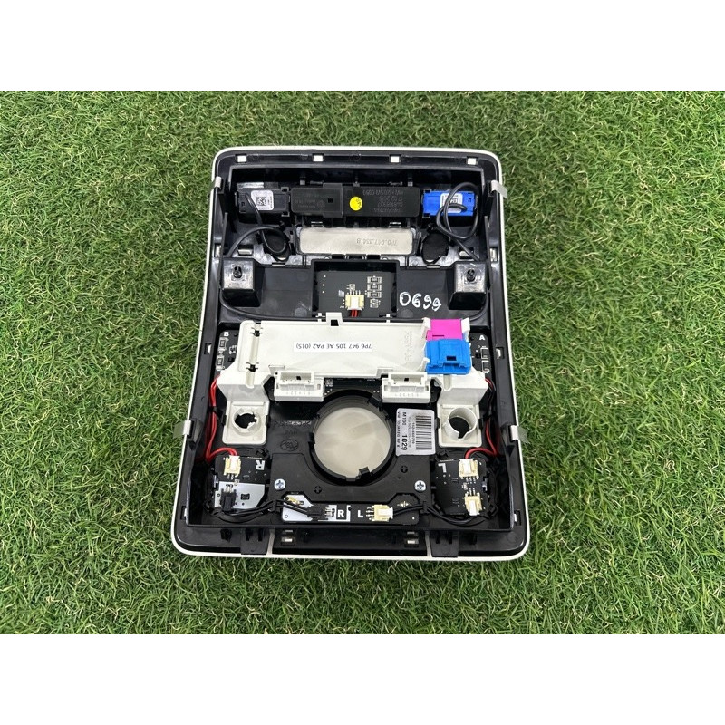 Плафон салона (салон) Volkswagen Touareg NF 2015 3.6 CGRA 7P6947105AEPA2