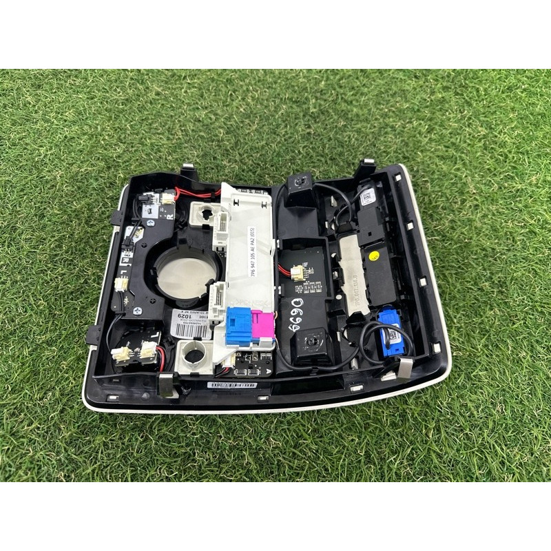 Плафон салона (салон) Volkswagen Touareg NF 2015 3.6 CGRA 7P6947105AEPA2