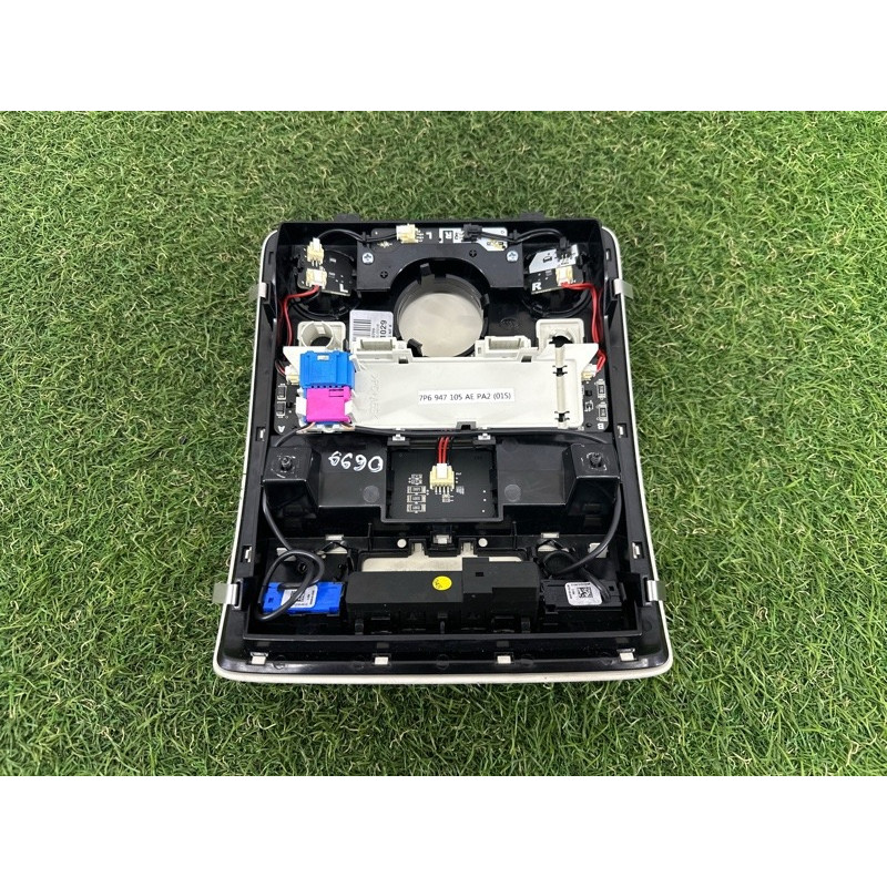 Плафон салона (салон) Volkswagen Touareg NF 2015 3.6 CGRA 7P6947105AEPA2