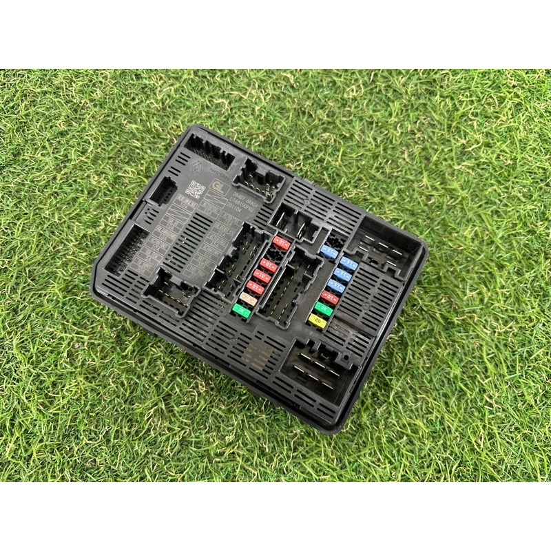 Блок предохранителей (электрика) Nissan Rogue T33 2021 2.5 PR25DD 284B76RA0A