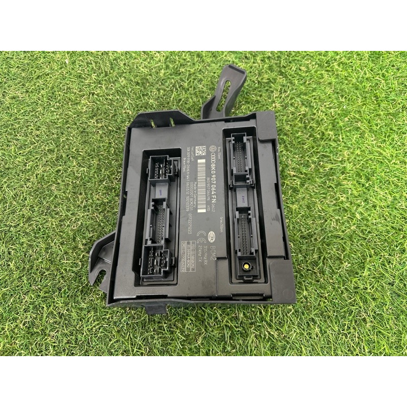 Модуль BCM (электрика / блок управления) AUDI Q5 8R 2012 2.0 CAEB 8K0907064FN