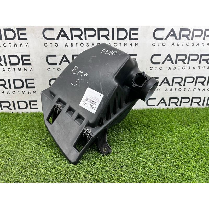 Корпус воздушного фильтра (впускная система) BMW 5-series E60 2005 N52B25 13717521030