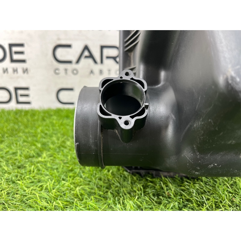 Корпус воздушного фильтра (впускная система) BMW 5-series E60 2005 N52B25 13717521030