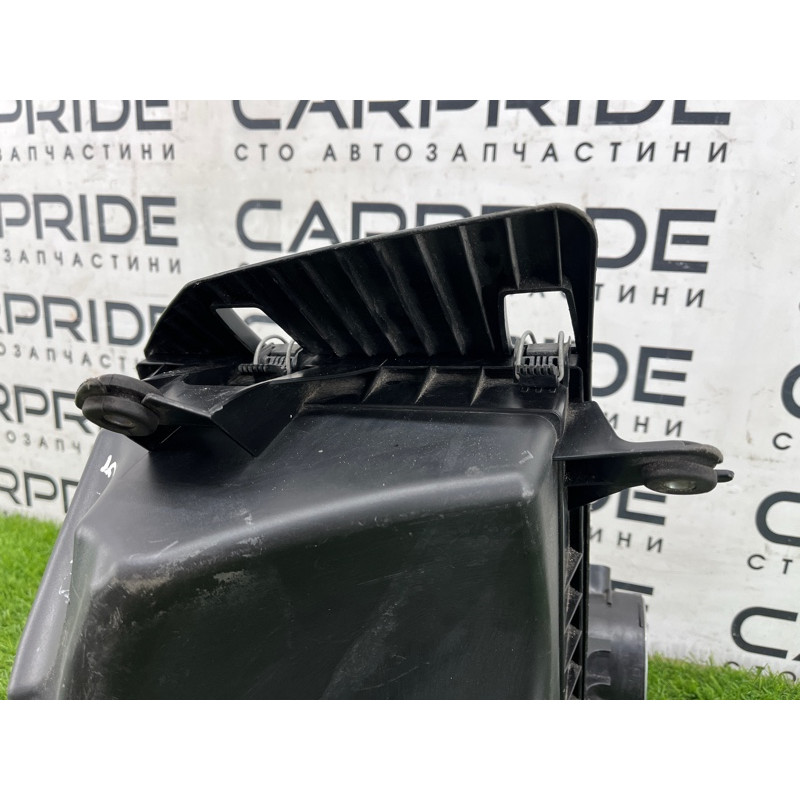 Корпус воздушного фильтра (впускная система) BMW 5-series E60 2005 N52B25 13717521030