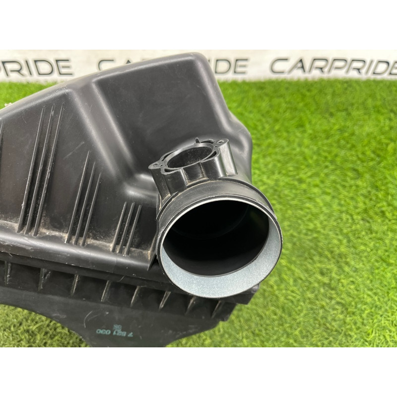 Корпус воздушного фильтра (впускная система) BMW 5-series E60 2005 N52B25 13717521030