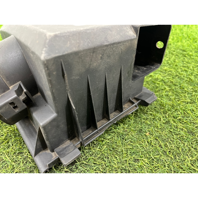 Корпус воздушного фильтра (впускная система) BMW 3-series E46