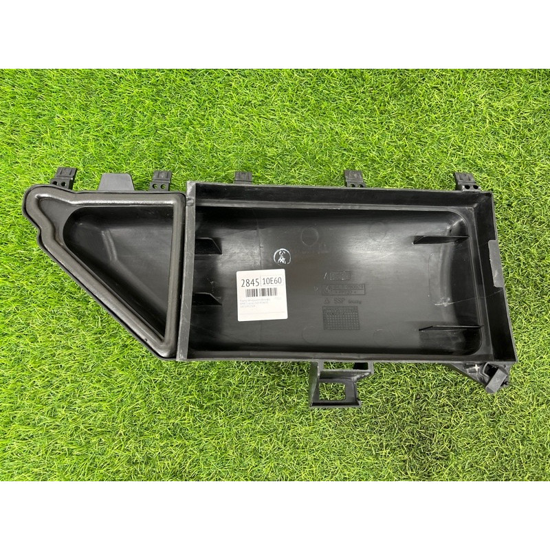 Корпус воздушного фильтра (впускная система) BMW 5-series E60 M54b30 64316913504