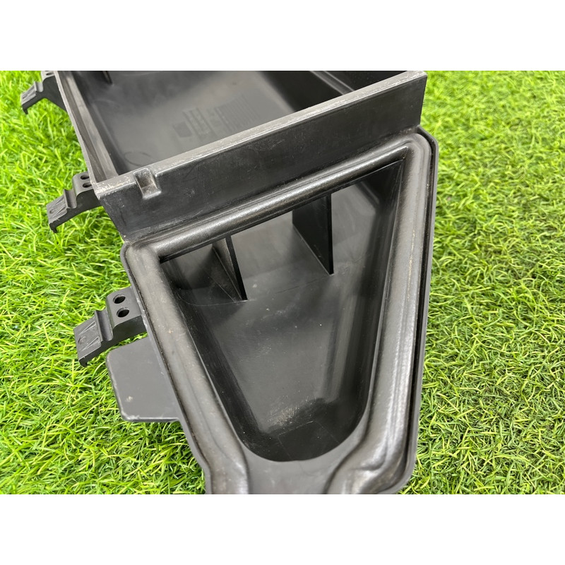 Корпус воздушного фильтра (впускная система) BMW 5-series E60 2004 M54B22 64316913504