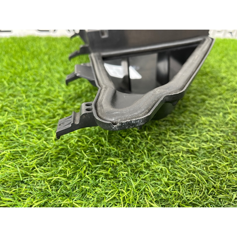 Корпус воздушного фильтра (впускная система) BMW 5-series E60 2004 M54B22 64316913504