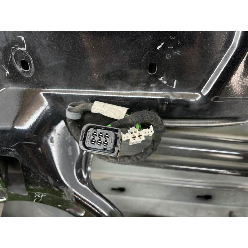 Дверь голая (наружные элементы кузова) Mercedes-Benz E-class W211 2006 3.2 M112.946 A2117201405