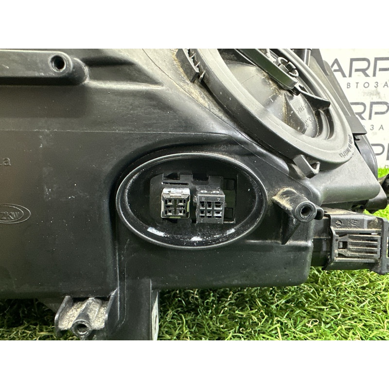 Фара (оптика) BMW 7-series F01 2011 3.0 N54 63117228424