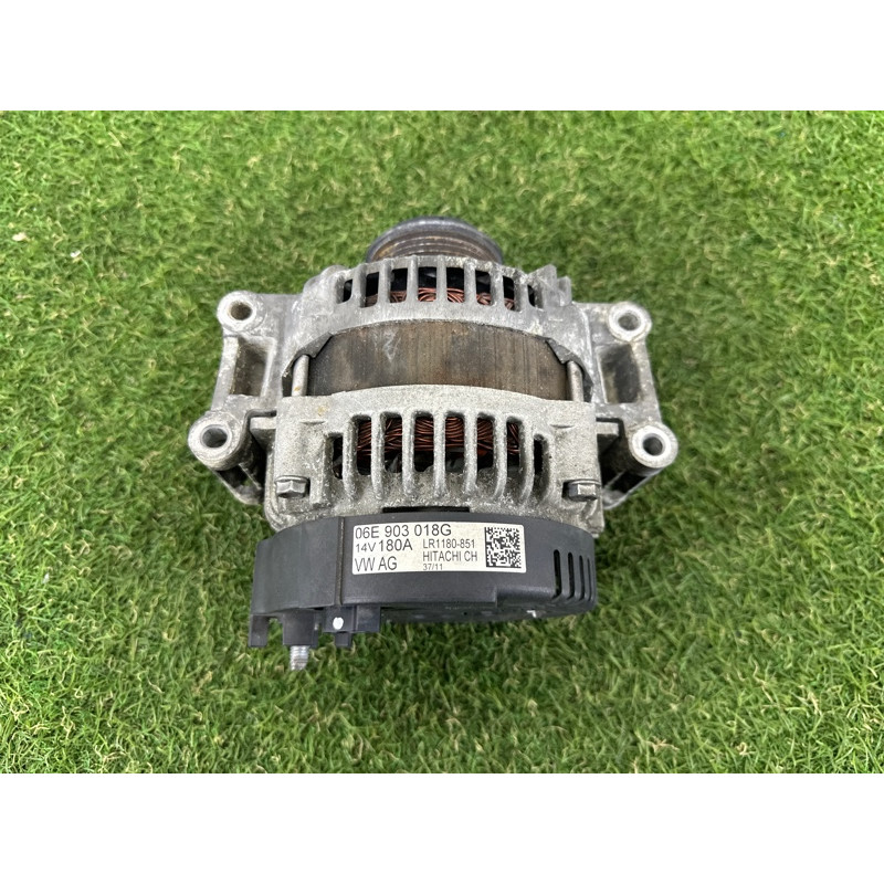 Генератор (электрика) AUDI A7 4G 2012 3.0 CGXB 06E903018M