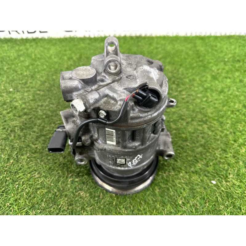 Компрессор кондиционера (отопление и кондиционирование) AUDI Q7 4M 2017 3.0 CREC 4M0820803M