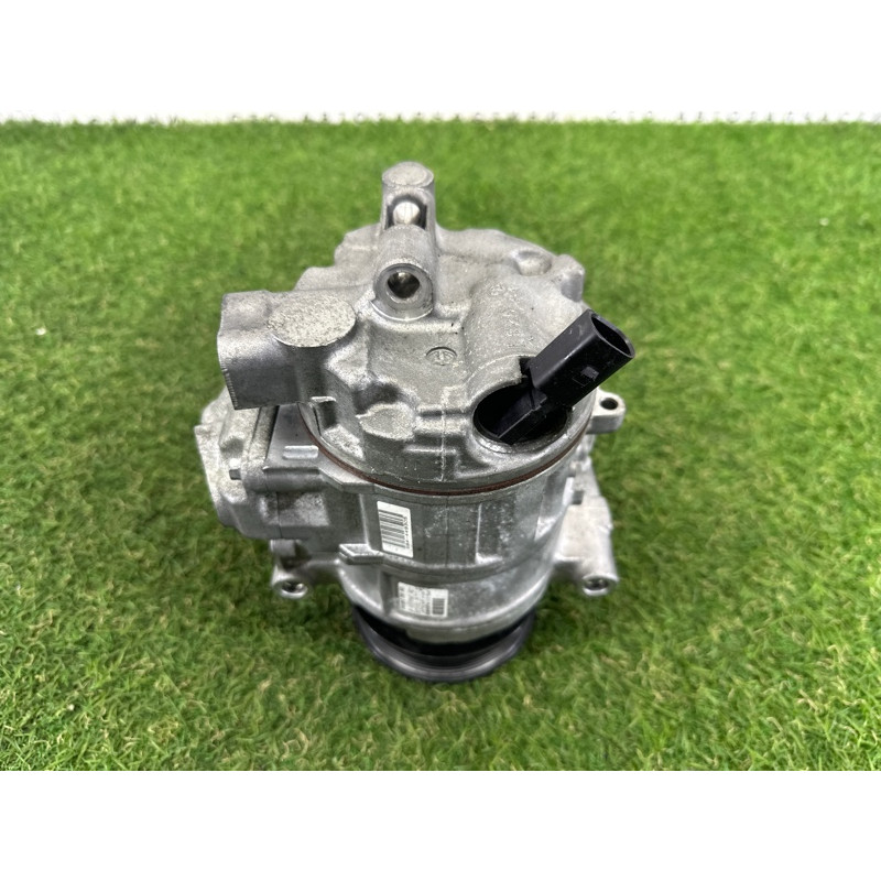 Компрессор кондиционера (отопление и кондиционирование) AUDI Q5 8R 2012 2.0 CAEB 8K0260805L