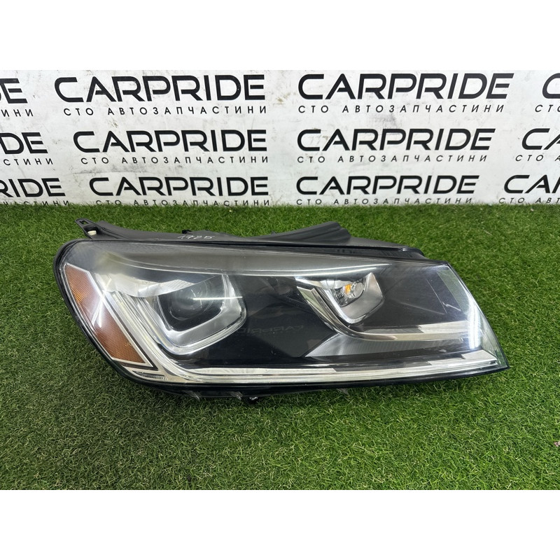 Фара (оптика) Volkswagen Touareg NF 2015 3.6 CGRA 7P0941754