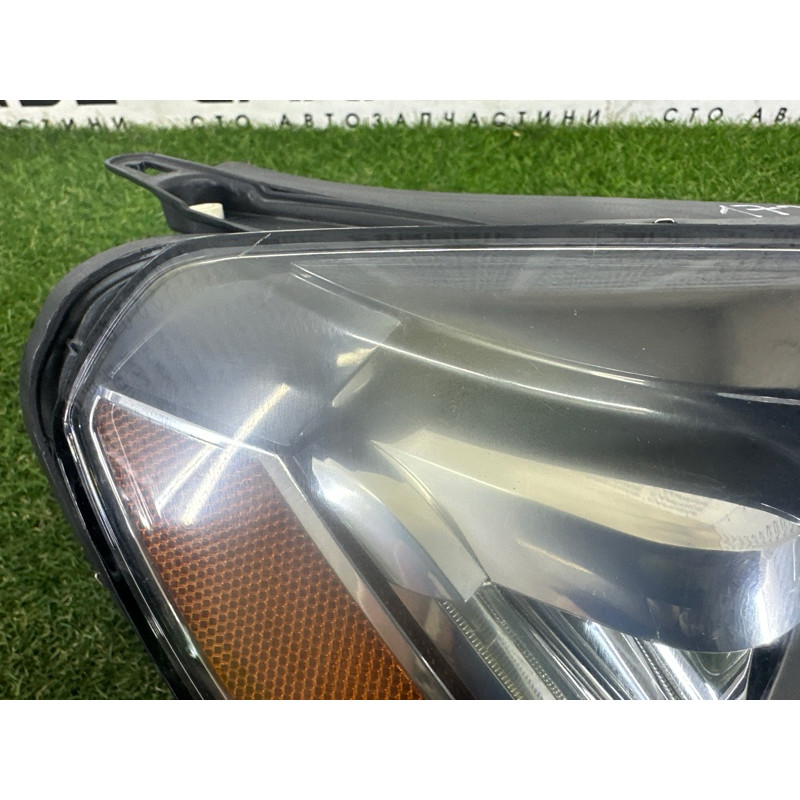 Фара (оптика) Volkswagen Touareg NF 2015 3.6 CGRA 7P0941754