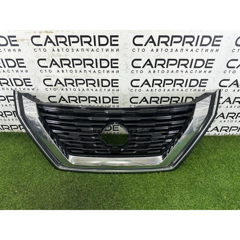 Решетка радиатора (наружные элементы кузова) Nissan Rogue T33 2021 2.5 PR25DD 623106RR0B