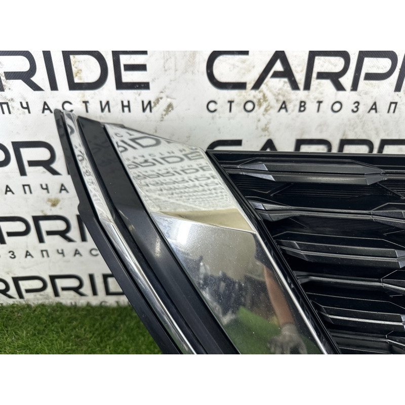 Решетка радиатора (наружные элементы кузова) Nissan Rogue T33 2021 2.5 PR25DD 623106RR0B