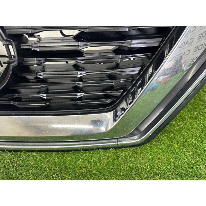 Решетка радиатора (наружные элементы кузова) Nissan Rogue T33 2021 2.5 PR25DD 623106RR0B