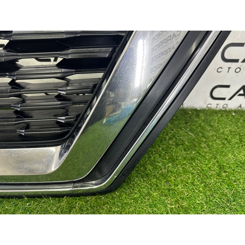 Решетка радиатора (наружные элементы кузова) Nissan Rogue T33 2021 2.5 PR25DD 623106RR0B