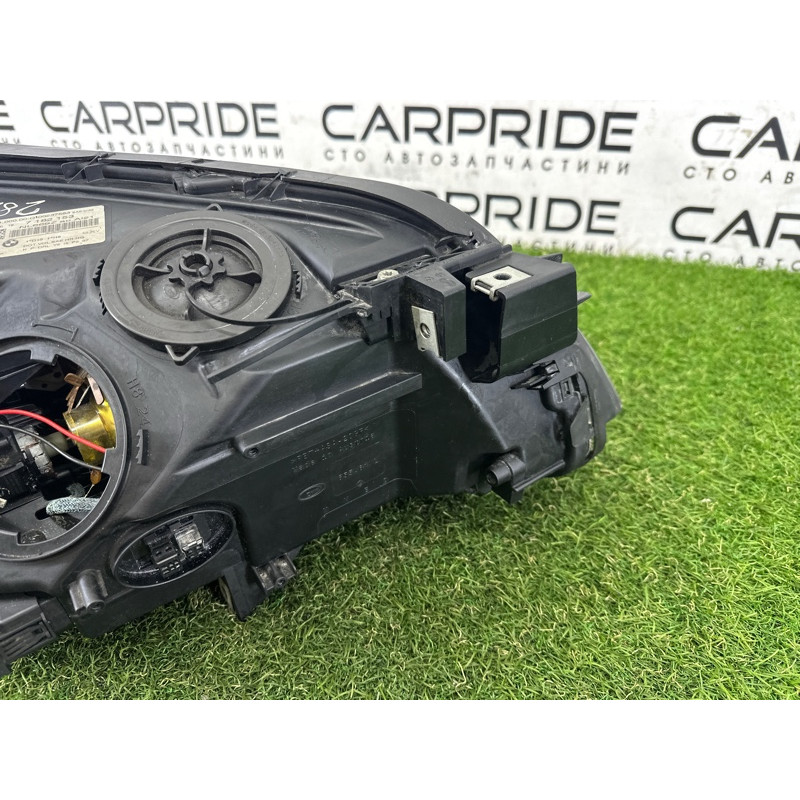 Фара (оптика) BMW 7-series F01 2011 3.0 N54 63117228423