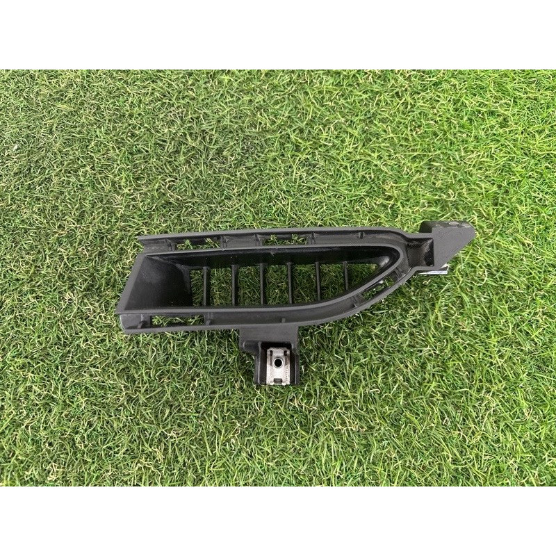 Решетка бампера (кузов и элементы) Nissan Rogue T33 2021 2.5 PR25DD 622576RR0A