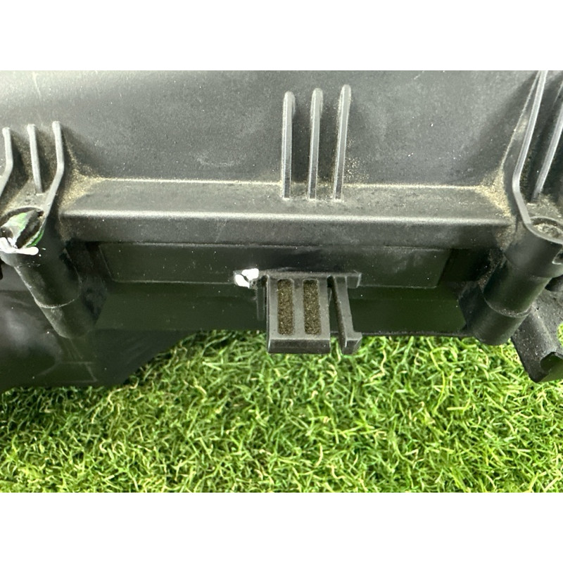 Корпус воздушного фильтра (впускная система) BMW X3 F25 2013 3.0 N55B30 13717583725