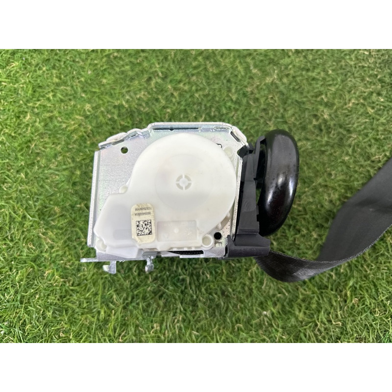 Ремень безопасности (airbag/безопасность) Nissan Rogue T33 2021 2.5 PR25DD 868846RR8A