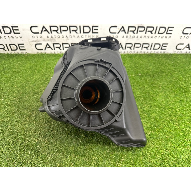 Корпус воздушного фильтра (впускная система) AUDI A7 4G 2012 3.0 CGXB 4G0133836R