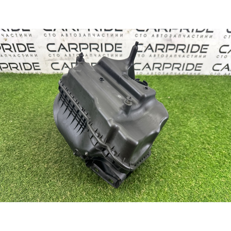 Корпус воздушного фильтра (впускная система) AUDI A7 4G 2012 3.0 CGXB 4G0133836R