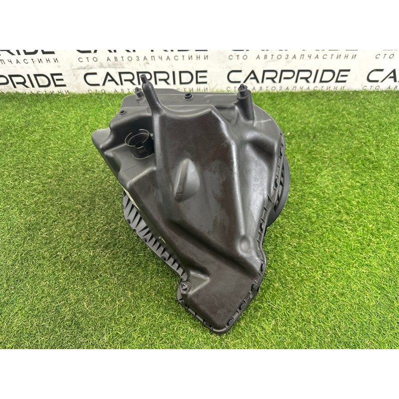 Корпус воздушного фильтра (впускная система) AUDI A7 4G 2012 3.0 CGXB 4G0133836R
