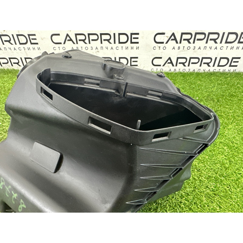 Корпус воздушного фильтра (впускная система) AUDI A7 4G 2012 3.0 CGXB 4G0133836R