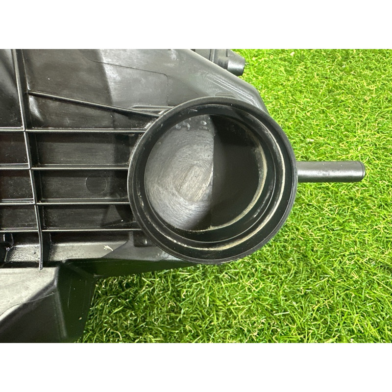 Корпус воздушного фильтра (впускная система) AUDI A4 B8 2012 2.0 CAEB 8K0133837BJ