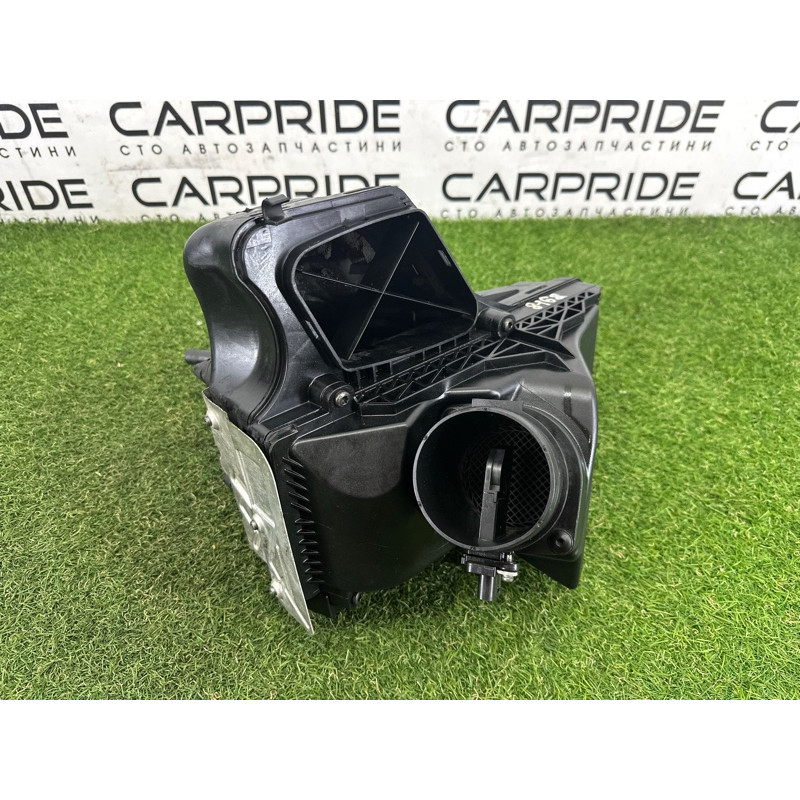 Корпус воздушного фильтра (впускная система) AUDI Q5 8R 2012 2.0 CAEB 8R0133837AF