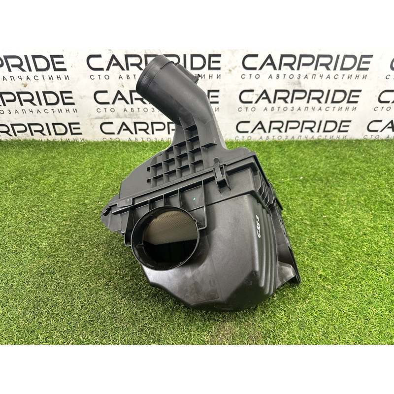 Корпус воздушного фильтра (впускная система) BMW 5-series F10 2015 2.0 N20 13717612014